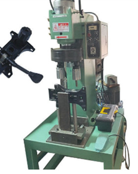 國產液壓鉚接機多少錢一臺？