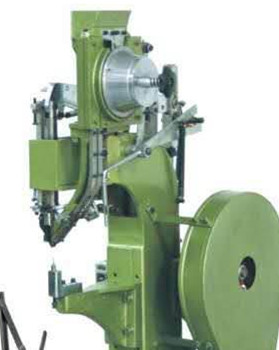 哪些因素會影響到鉚接機價格和質量？