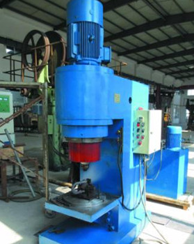 購買氣壓鉚接機需要多少錢？