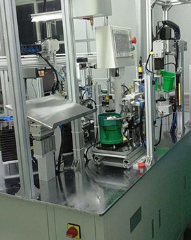 自動送料鉚接機主要組成結構有哪些?